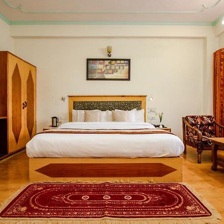 Hotel Prini Palace Manāli Esterno foto